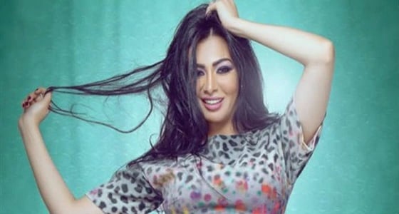 بالصور.. إطلالة جذابة وأنيقة للفنانة المصرية ميرهان حسين