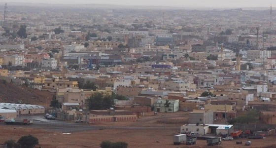 المصلون يؤدون صلاة الجمعة ظهرًا لغياب الخطيب في عفيف