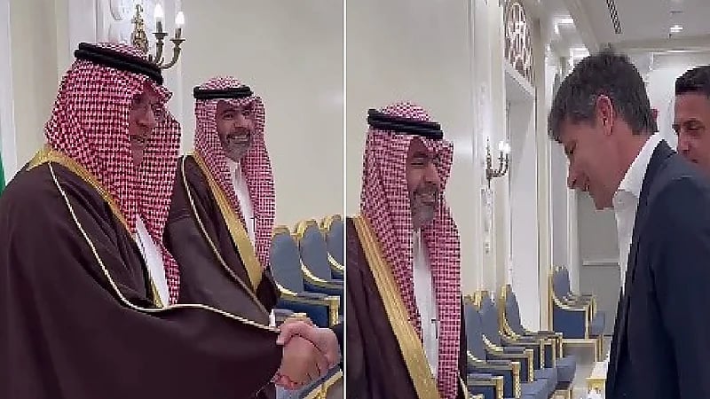 بالفيديو .. مدرب النصر يحضر حفل زواج عبدالله مادو