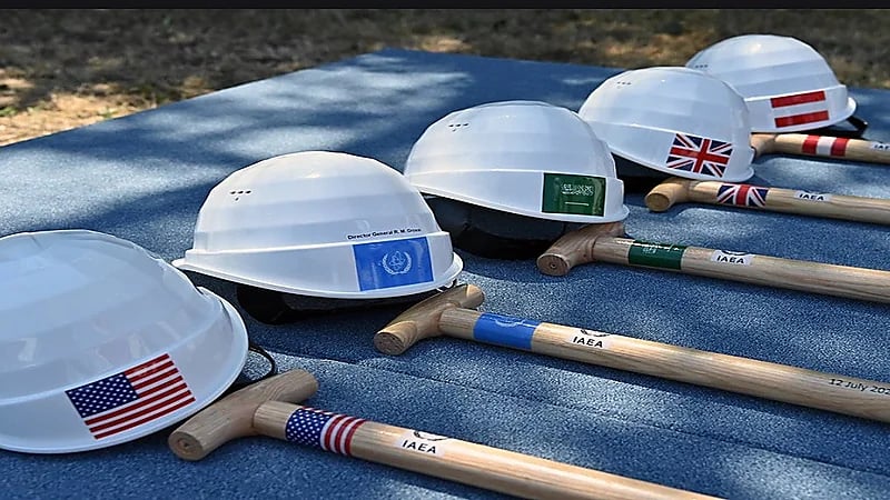 بالصور.. المملكة تشارك في وضع حجر الأساس لمركز الأمن النووي