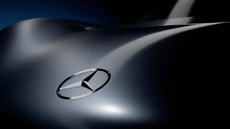 مرسيدس تكشف عن سيارة كهربائية بالكامل