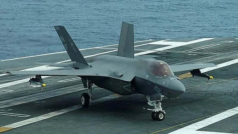 تحويل مسار طائرة من فرنسا إلى النمسا بسبب رائحة دخان