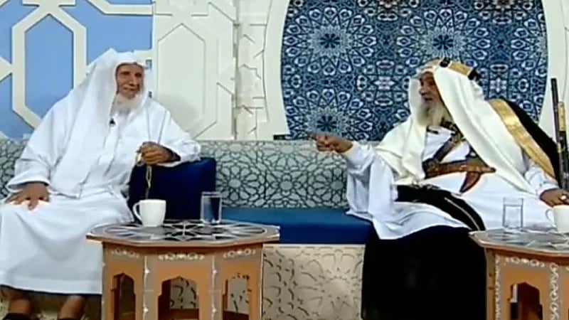 بالفيديو.. قصة الزوجة التي أرادت لزوجها أن يتزوج الثانية وعند الزواج حدثت المفاجأة