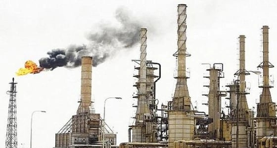 انخفاض فائض مخزونات النفط فوق متوسط 5 سنوات