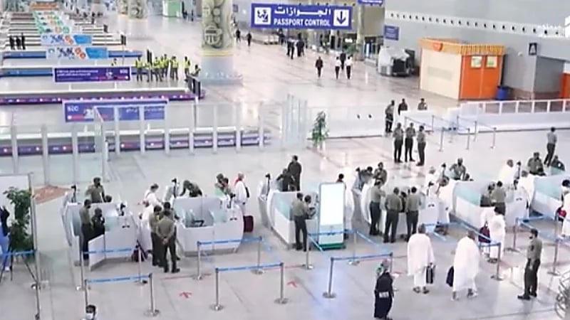 بالفيديو .. الحجاج القادمين من إيران يعربون عن سعادتهم البالغة بالخدمات المقدمة