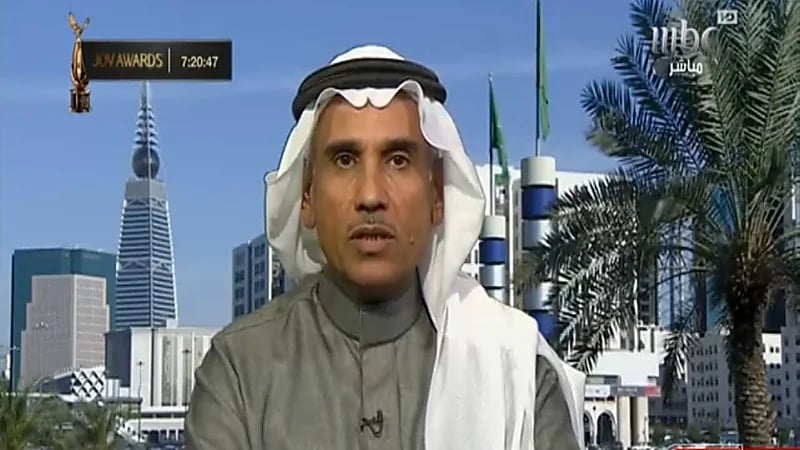 بالفيديو.. أكاديمي يحذر الباحثين عن الفقع من انتشار الثعابين السامة