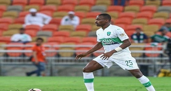 الإصابة تقصي " هوساوي " عن تدريبات الأهلي لمدة أسبوعين