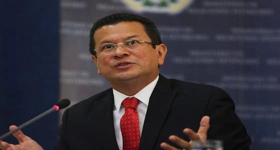 السلفادور تبحث كيفية نقل مهاجريها للعمل في قطر