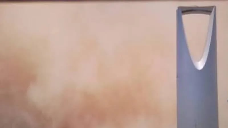العقيل: عوالق الغبار ظاهرة انتقالية بين الربيع والصيف ولا مؤشر على أمطار.. فيديو