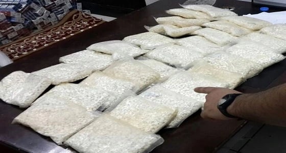 القبض على شخصين لاستقبالهما كميات كبيرة من الحبوب المخدرة بالطائف