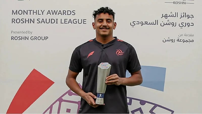 العبسي وأحمد الجليدان ينضمان لبعثة الاتحاد إلى هونج كونج