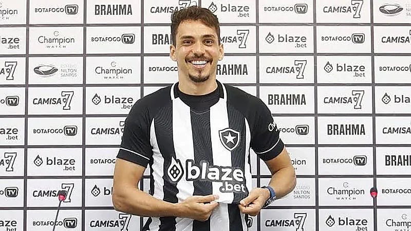 بوتافوغو يرفض بيع عقد اللاعب البرازيلي إدواردو