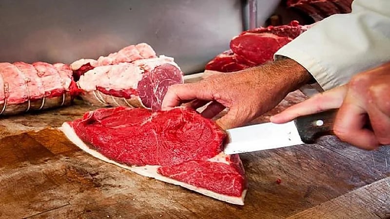 نصائح يجب اتباعها عند تقطيع وتوزيع الأضاحي