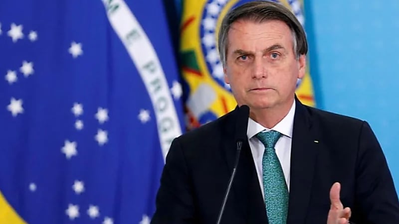 رئيس البرازيل يرد بانفعال على نجم السينما الأمريكي ويطالبه بأنه يخرس