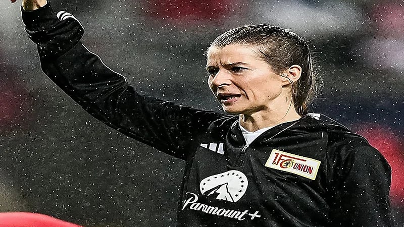 ماري لويز إيتا أول امرأة تدرب في مباراة بدوري أبطال أوروبا للرجال