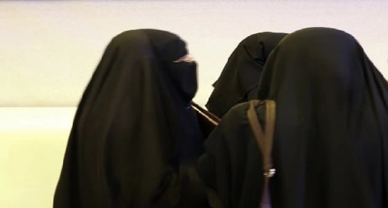 كاتبة سعودية تتحدث عن " العباءة بين الأمس واليوم "