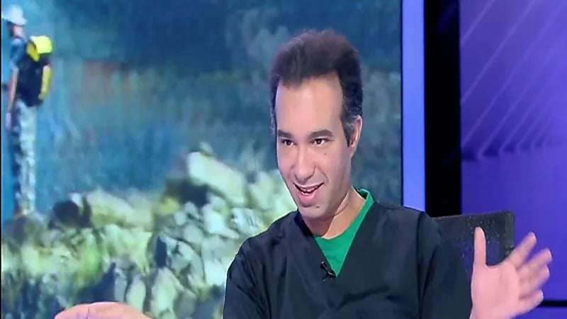 استشاري : سماعات "الايربودز" أكثر ضرراً من السماعات العادية لتأثيرها المباشر