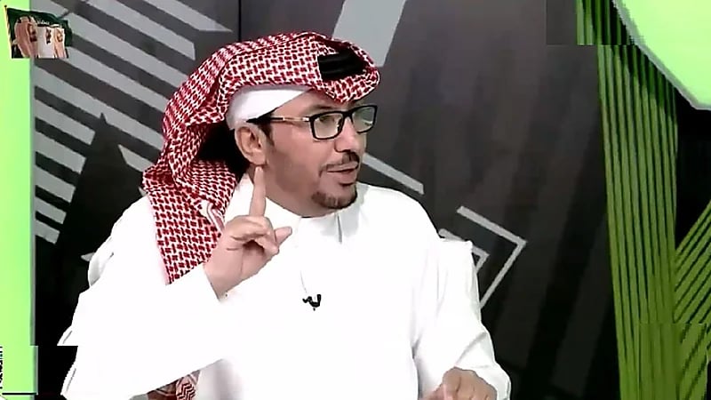 “الروقي”: هناك فريق يحقق البطولات ويشرف الدولة وفرق آخرى نايمة في العسل (فيديو)