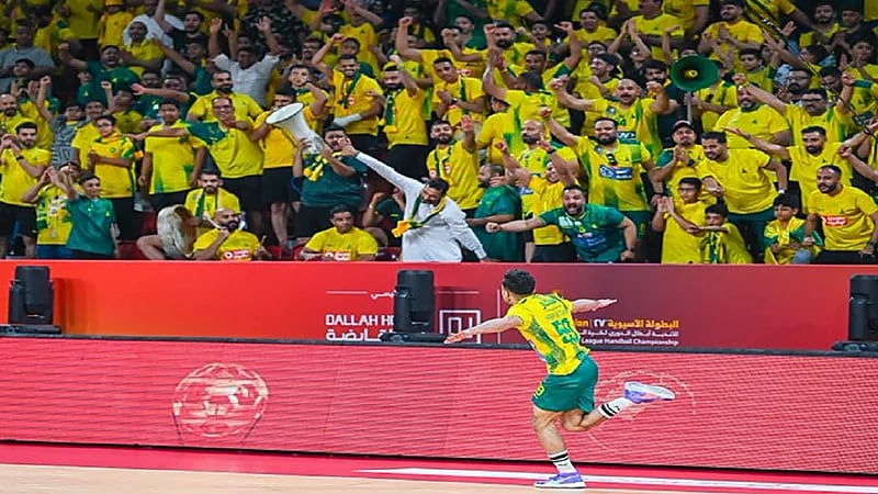 الخليج يهزم كاظمة الكويتي في آسيوية كرة اليد .. صور