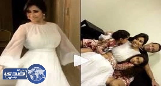بالفيديو.. طليق شيرين وابنتاها يفاجئونها بتورتة عيد الميلاد