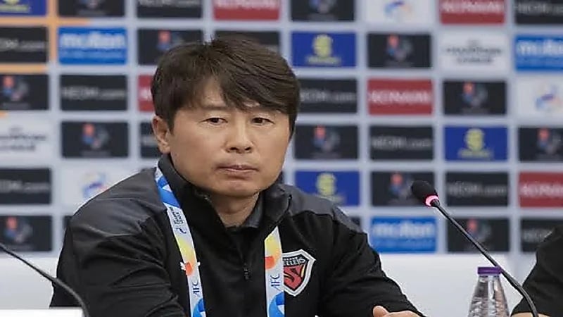 مدرب جوانجو يشيد بتاريخ الهلال قبل مواجهة الغد