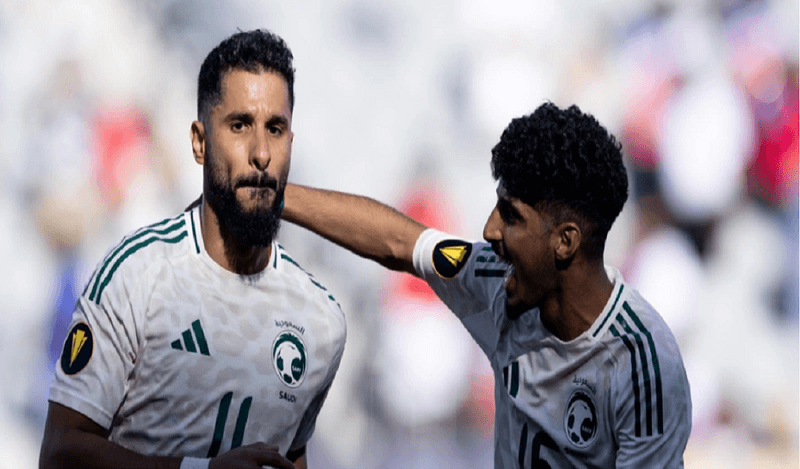 الشهري يسطر التاريخ: أول من يهز شباك الكأس الذهبية للأخضر ويتوج بجائزة الأفضل