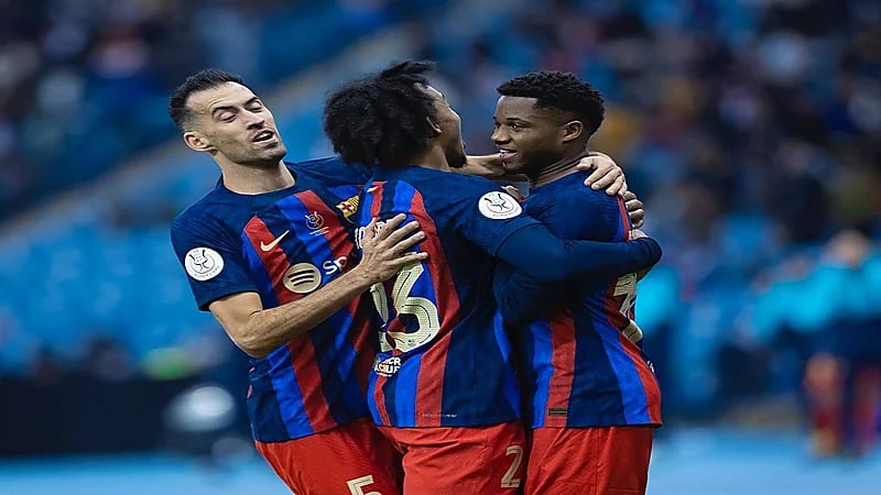 بركلات الترجيح.. برشلونة يتأهل إلى نهائي كأس السوبر الإسباني