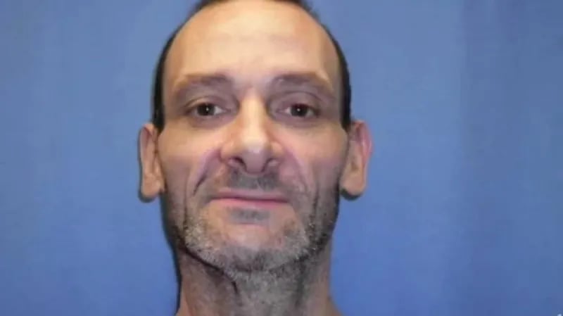 إعدام أمريكي قتل زوجته واغتصب ابنتها