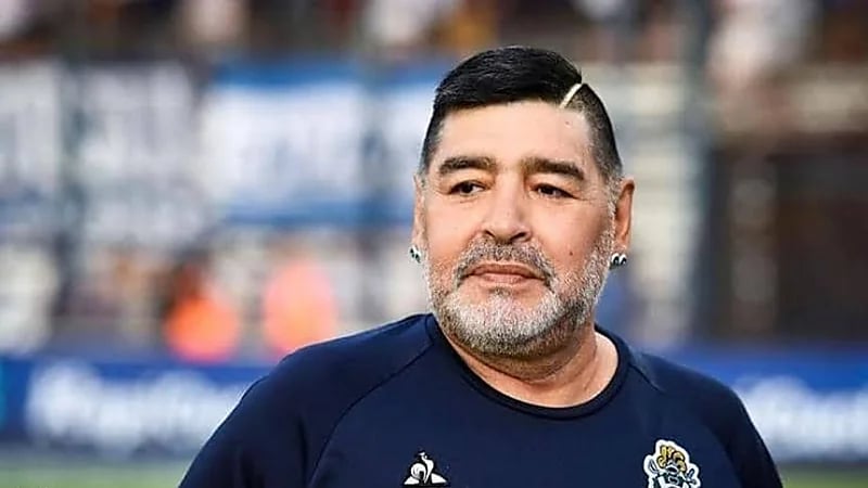 بالصور.. مارادونا متهم بالاغتصاب والاتجار بالبشر