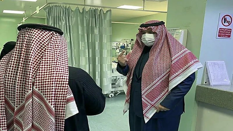 أمير الحدود الشمالية يعفي ٥ مسؤولين بمستشفى طريف