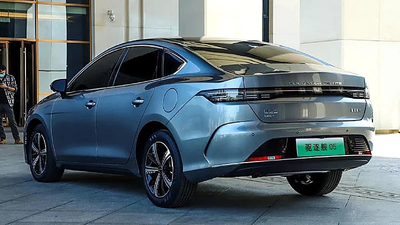 BYD تنافس السيارات العالمية