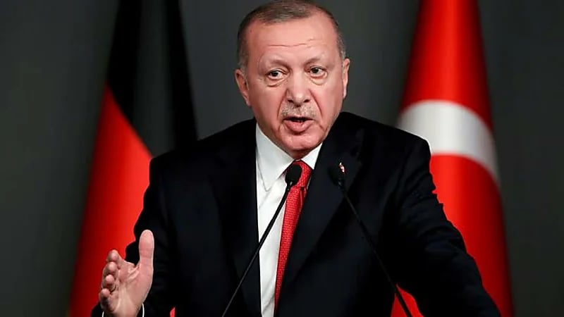"أردوغان" يهدد المعارضة ليبتعدوا عن الاحتجاجات