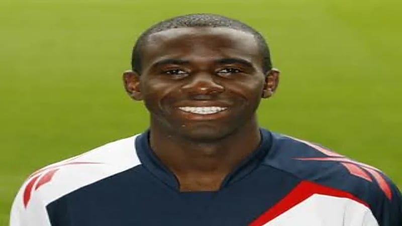 موامبا يبدي قلقه من انضمام إريكسن لنادي برنتفورد