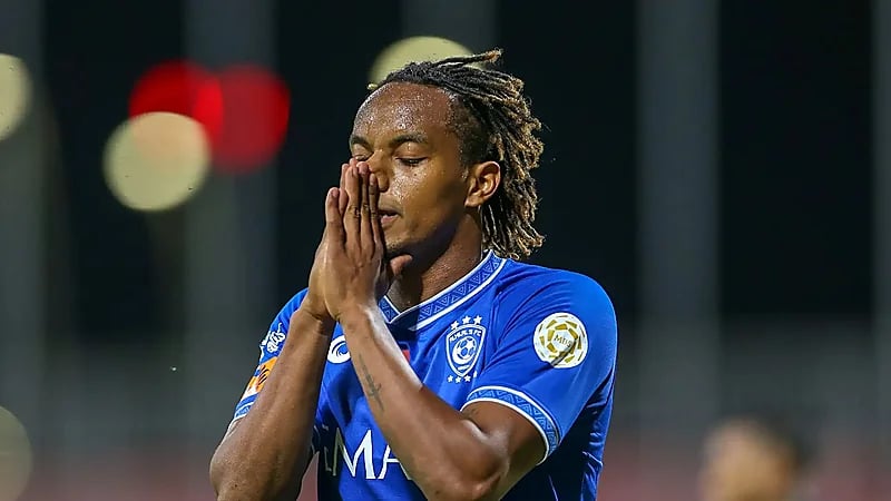 "كاريلو" يكشف عن هدايا لم يتمكن من رفضها