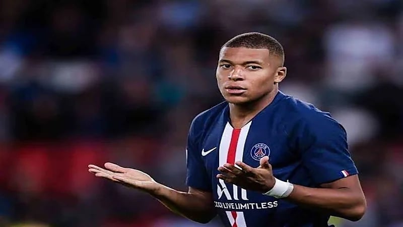 تصريح جديد من مبابي يثير الجدل بشأن مستقبله 