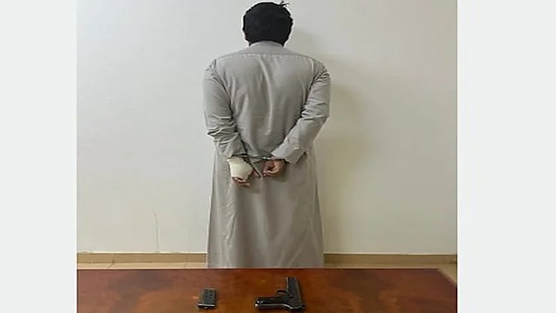 القبض على مواطن أطلق النار على يده في منطقة صحراوية