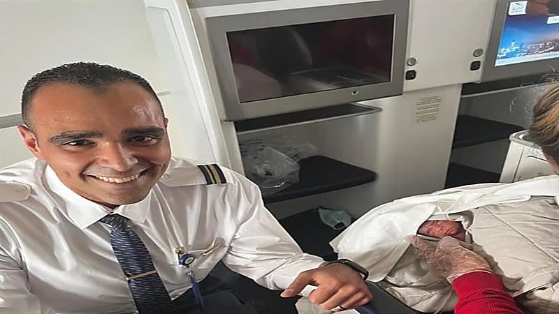 ولادة ناجحة لطفل على متن طائرة متجهة من الكويت إلى نيويورك