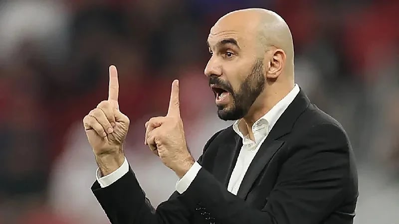 "الركراكي": الهلال ريال مدريد آسيا