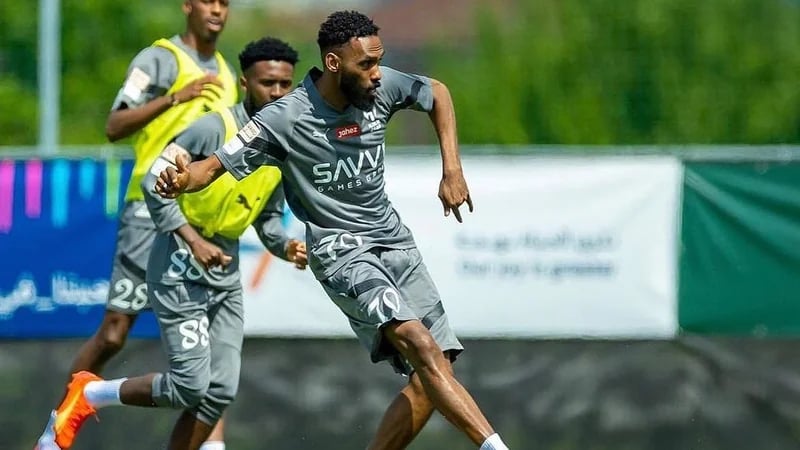 نيوم يخطط للتعاقد مع محمد جحفلي