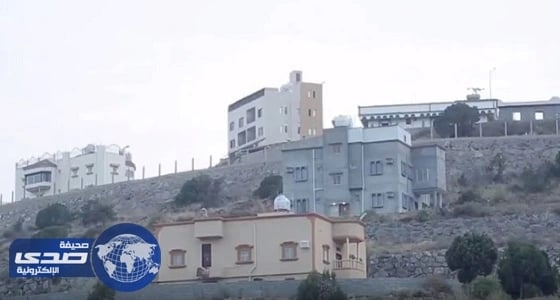 بالفيديو.. مواطن ينشئ مقهى على سطح منزله