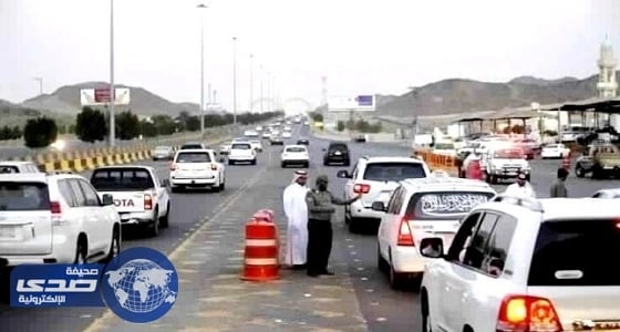 " أبا الخيل " : لا يجوز استقبال الكعبة والسير للخلف بعد طواف الوداع