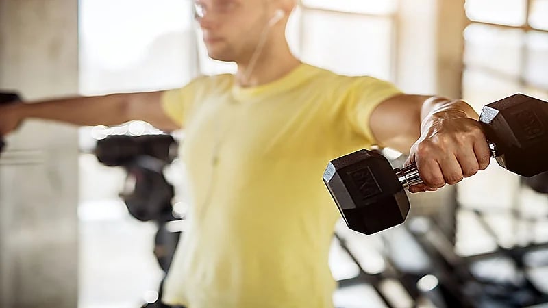 طبيب: ممارسة الرياضة داخل المنزل تبعدك عن الأمراض