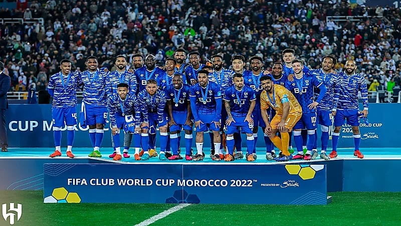 صحف عالمية تفخر بأداء الهلال أمام ريال مدريد 