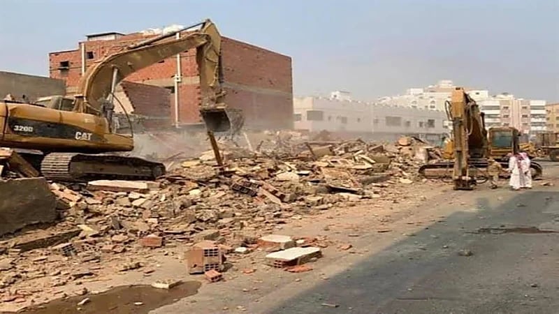 9 خدمات حكومية مجانية مقدمة لسكان الأحياء العشوائية المُزالة بجدة