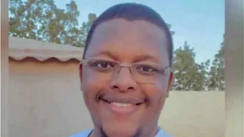 وفاة معلم قرآن داخل صحن الطواف أثناء أدائه العمرة