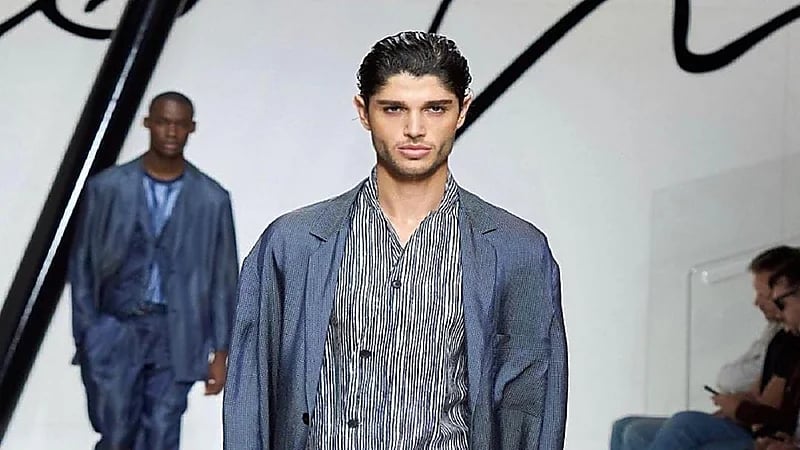 لؤي راغب علامة في عرض أزياء Giorgio Armani ضمن أسبوع الموضة