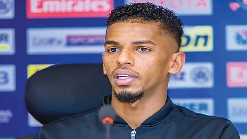 الرياض يتعاقد مع أحمد عسيري