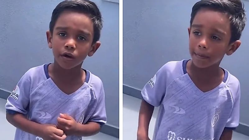 ابن تاليسكا يرتدي تيشرت النصر .. فيديو