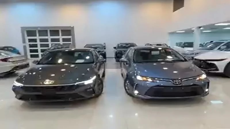أبرز الفروقات بين هيونداي النترا وتويوتا كورولا.. فيديو
