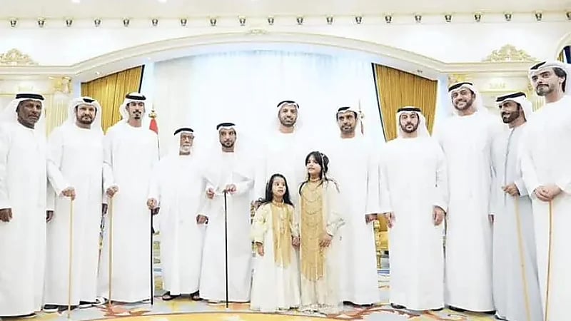 عيضة المنهالي يحتفل بزفافه بحضور شيوخ الإمارات .. فيديو وصور